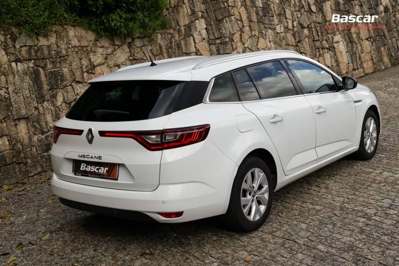renault-megane-sport-tourer-2020-diesel-1461cc