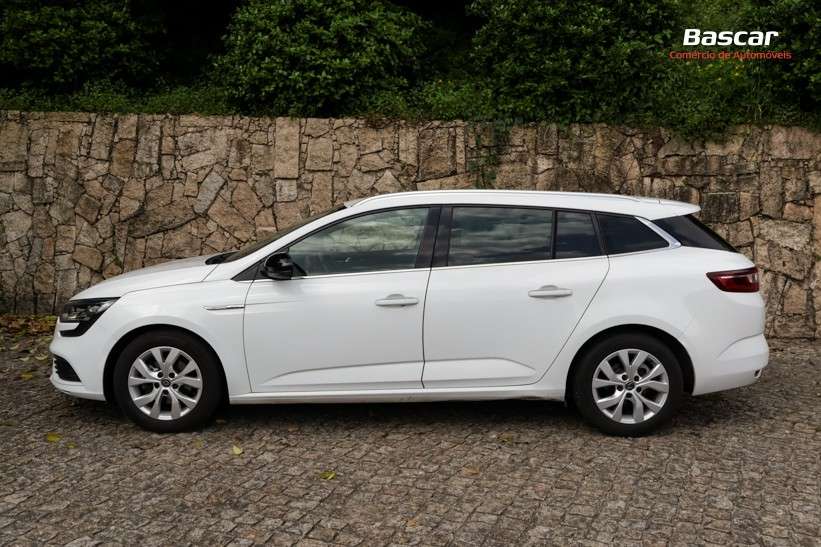 renault-megane-sport-tourer-2020-diesel-1461cc