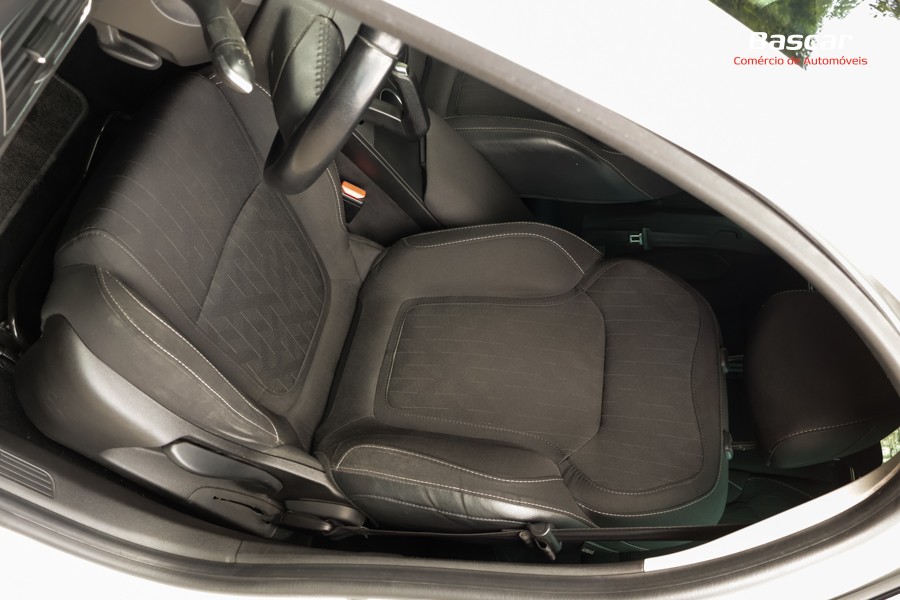 renault-megane-sport-tourer-2020-diesel-1461cc
