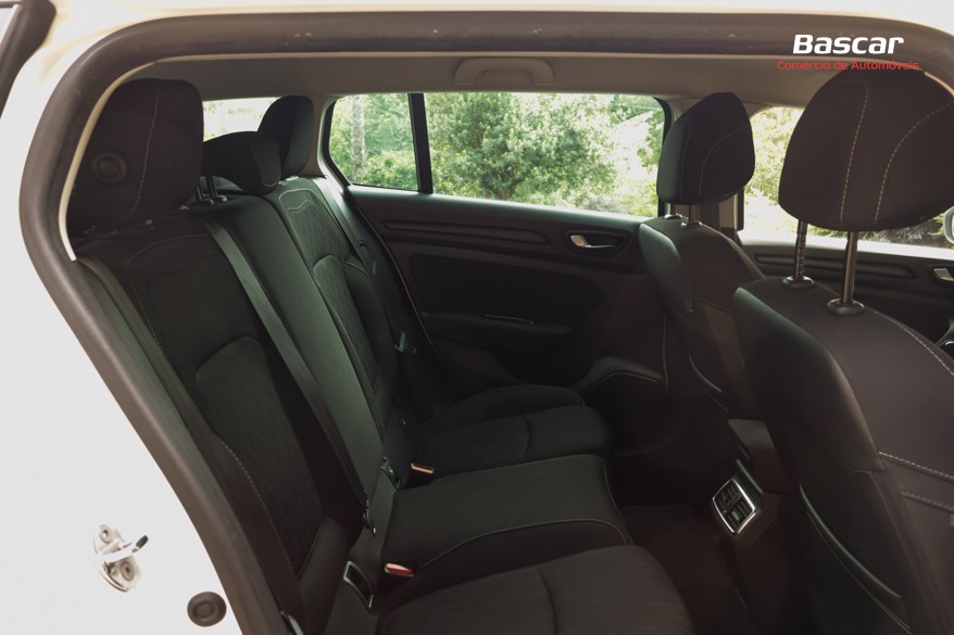 renault-megane-sport-tourer-2020-diesel-1461cc