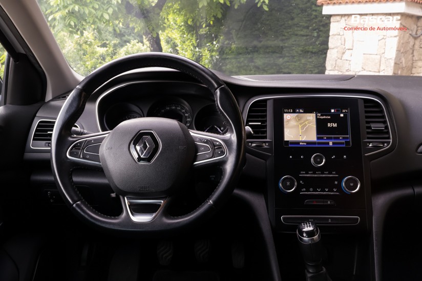 renault-megane-sport-tourer-2020-diesel-1461cc