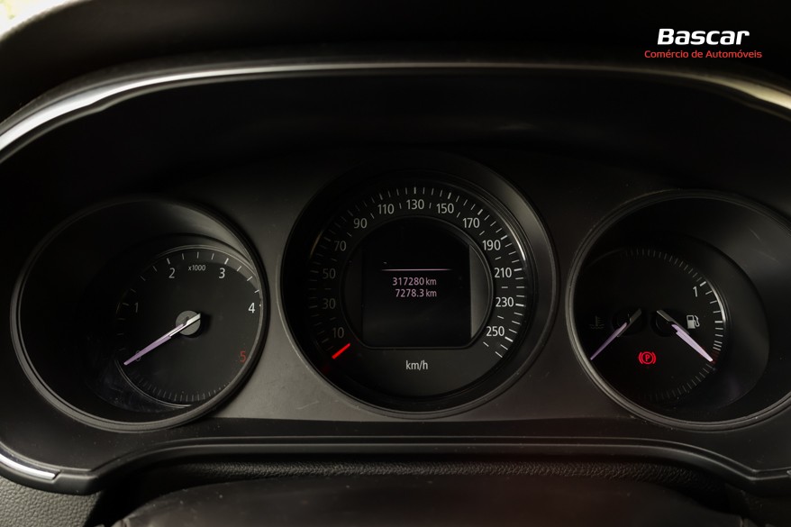 renault-megane-sport-tourer-2020-diesel-1461cc