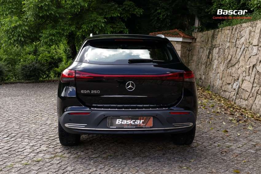 mercedes-benz-eqa-2021-eletrico-500cc