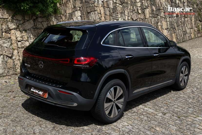 mercedes-benz-eqa-2021-eletrico-500cc