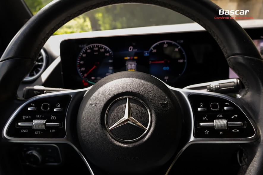mercedes-benz-eqa-2021-eletrico-500cc