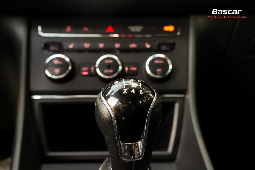 seat-leon-st-2014-diesel-1598cc