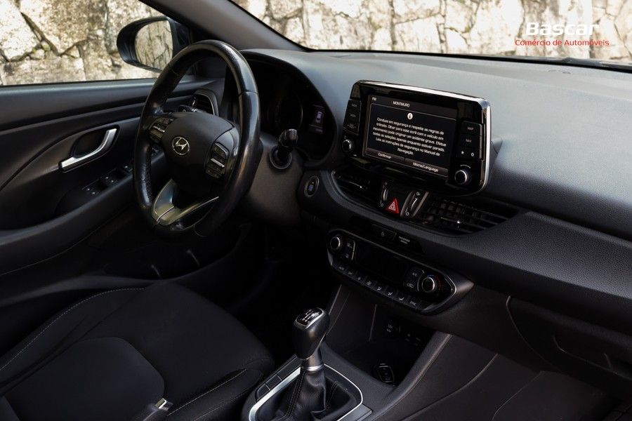 hyundai-i30-sw-2020-diesel-1598cc