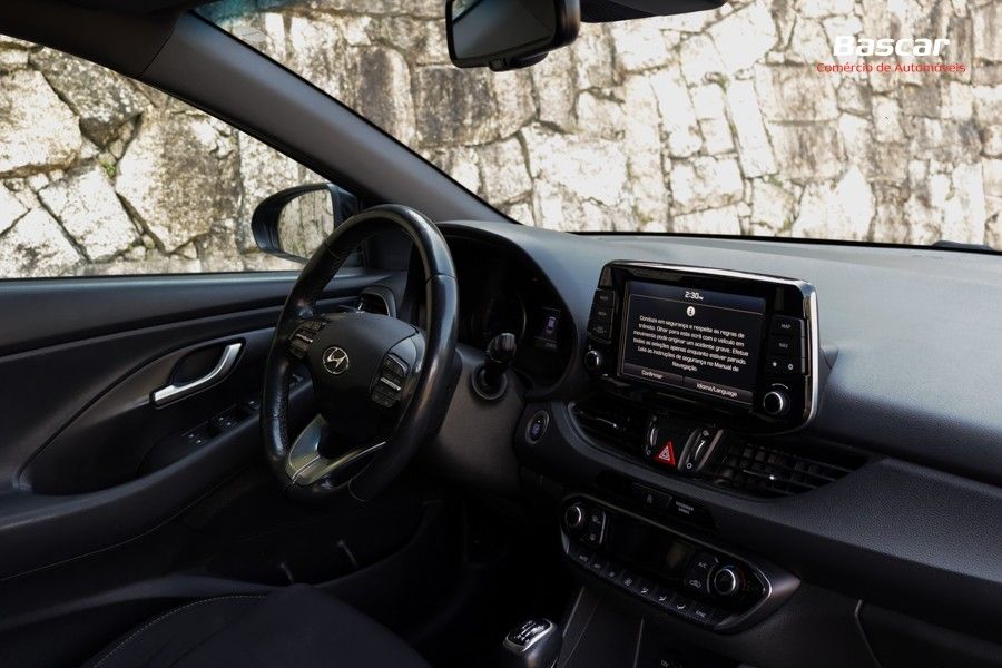 hyundai-i30-sw-2020-diesel-1598cc