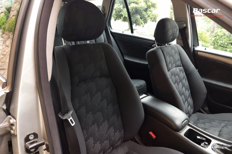 mercedes-benz-classe-c-2002-diesel-2148cc