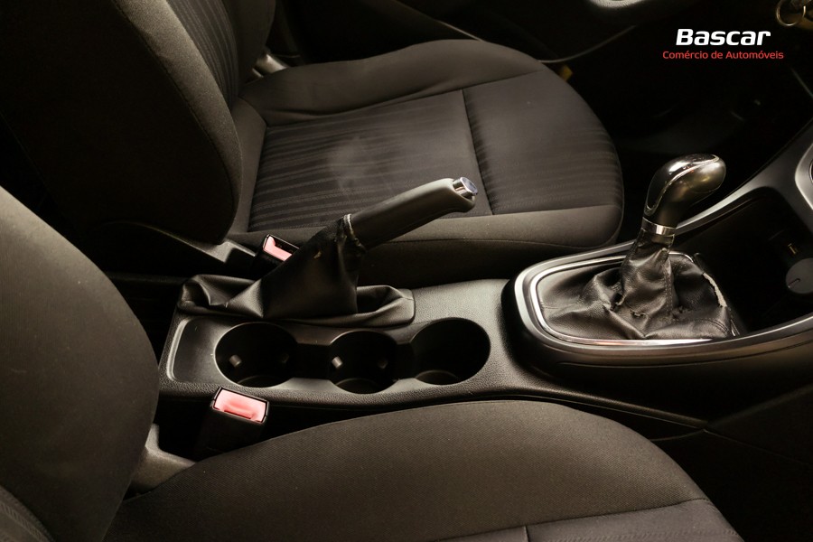 opel-astra-sport-tourer-2011-diesel-1686cc