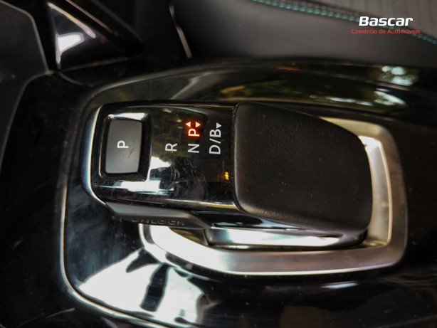 peugeot-208-2021-eletrico-500cc