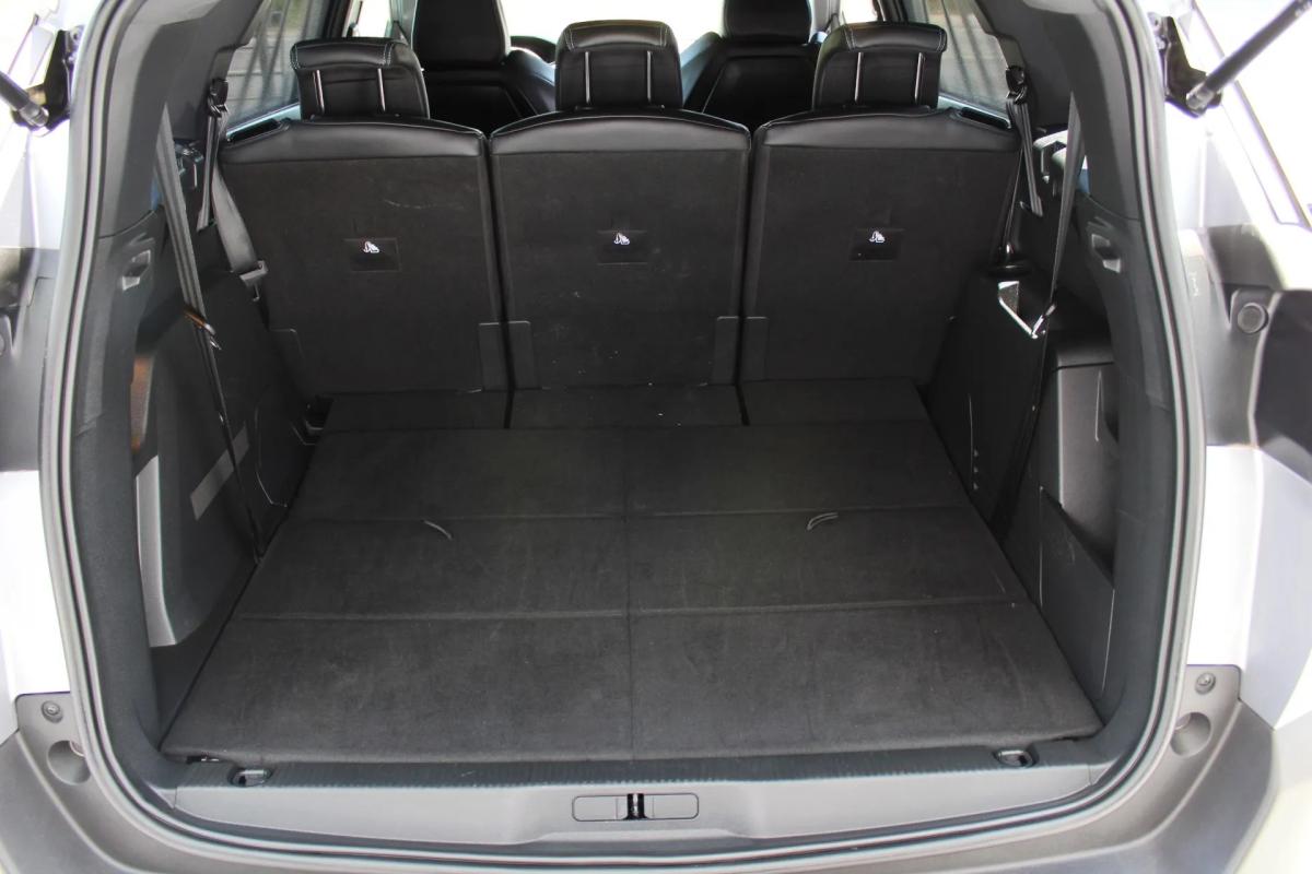 peugeot-5008-2023-diesel-1499cc