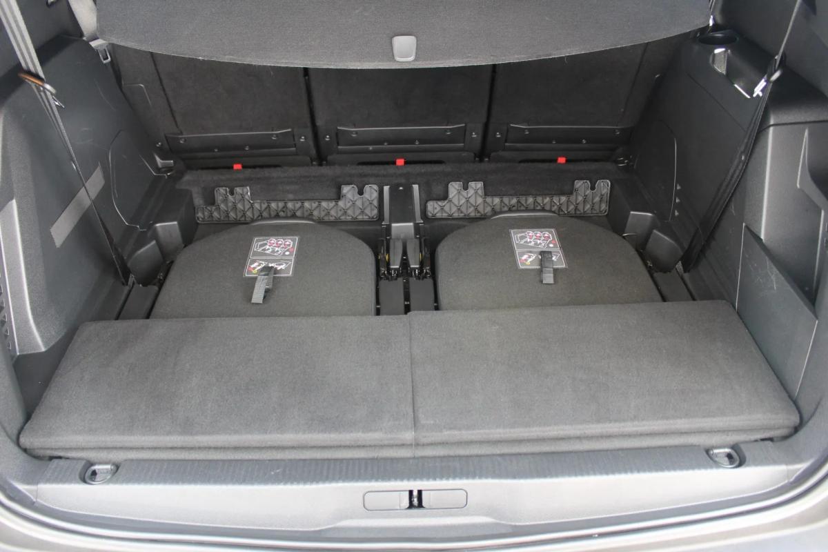 peugeot-5008-2023-diesel-1499cc