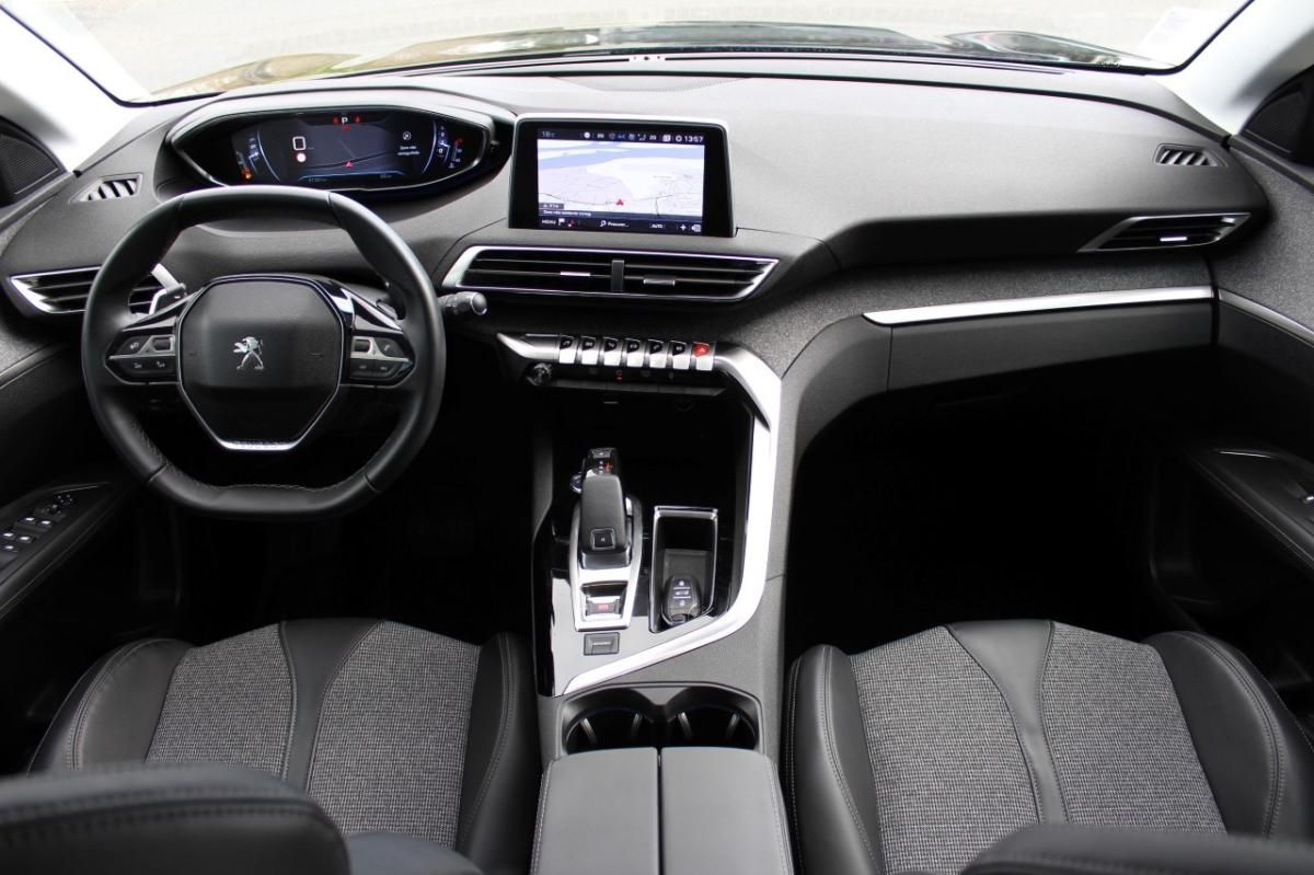 peugeot-5008-2022-diesel-1499cc