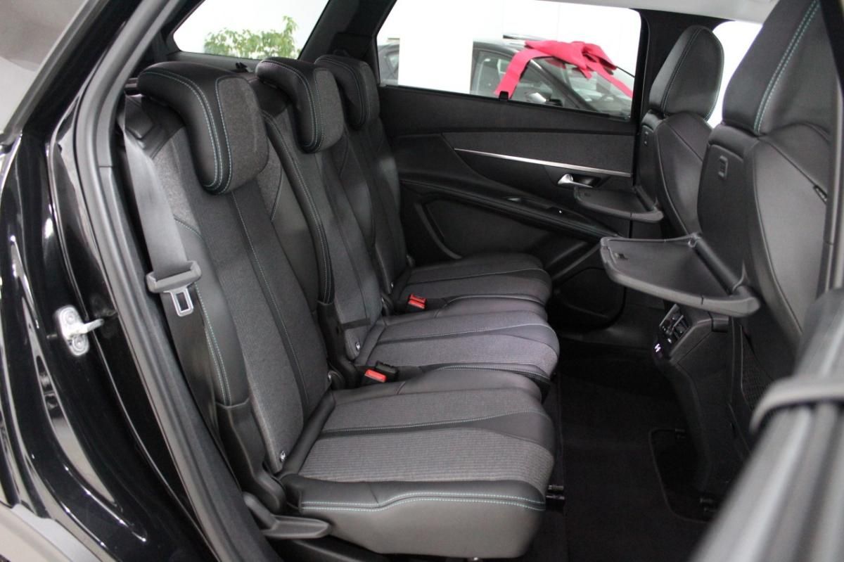 peugeot-5008-2022-diesel-1499cc