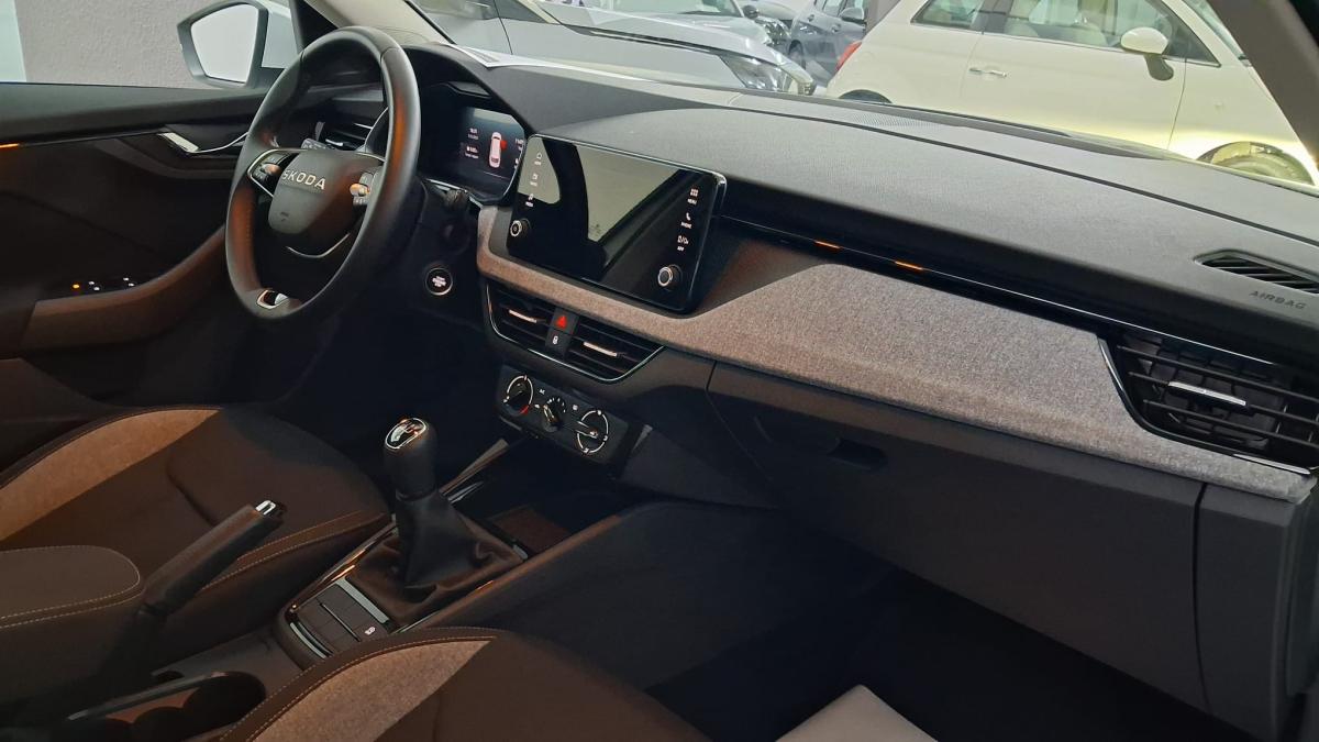 skoda-kamiq-2025-gasolina-999cc