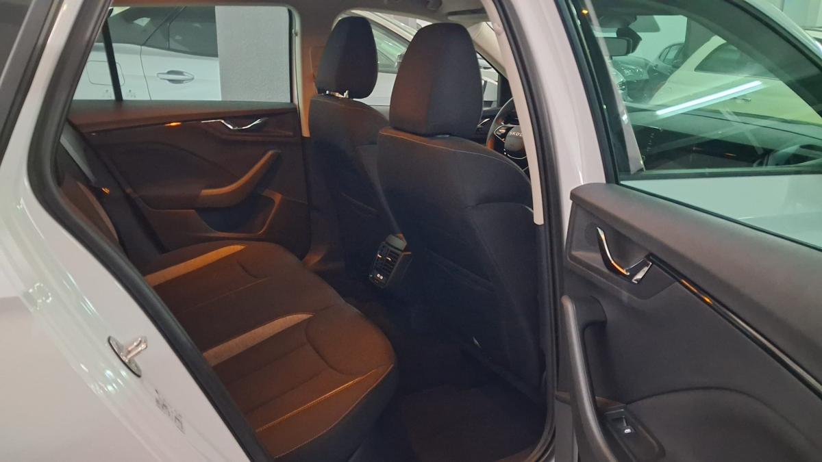skoda-kamiq-2025-gasolina-999cc