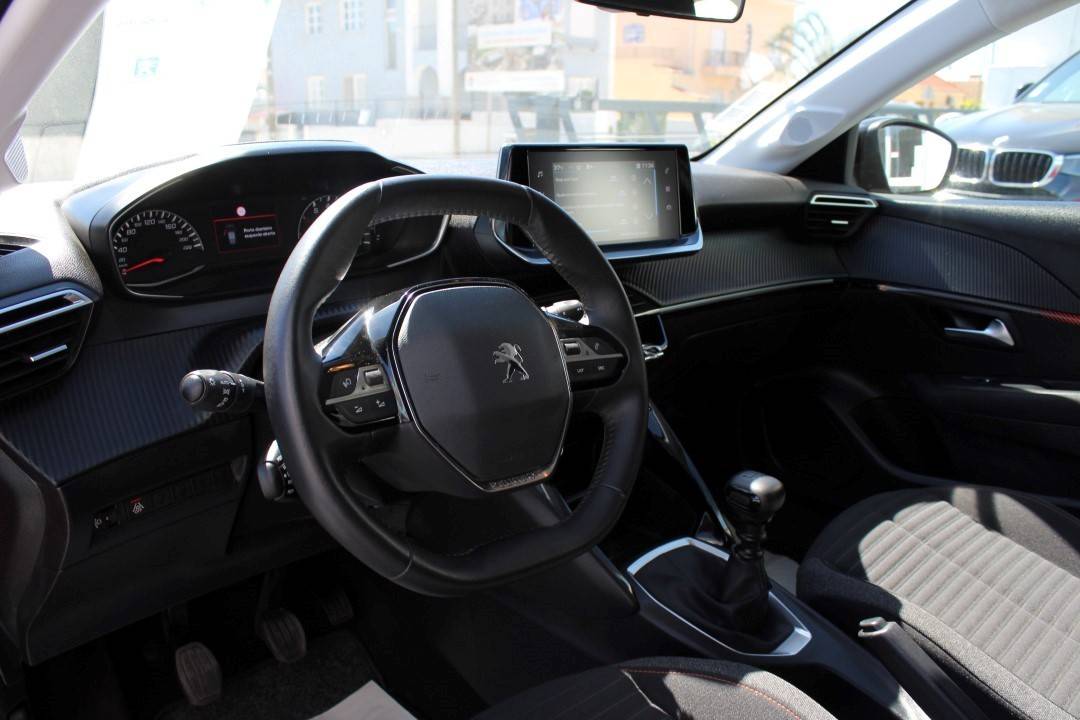 peugeot-208-2022-gasolina-1199cc