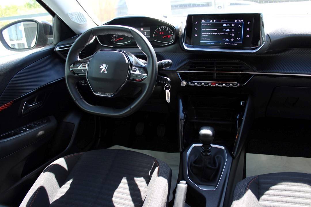 peugeot-208-2022-gasolina-1199cc