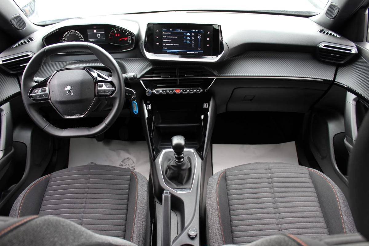 peugeot-2008-2023-gasolina-1199cc