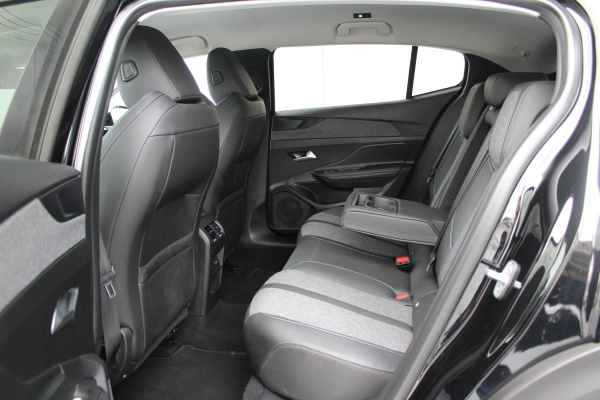 peugeot-408-2025-gasolina-1199cc