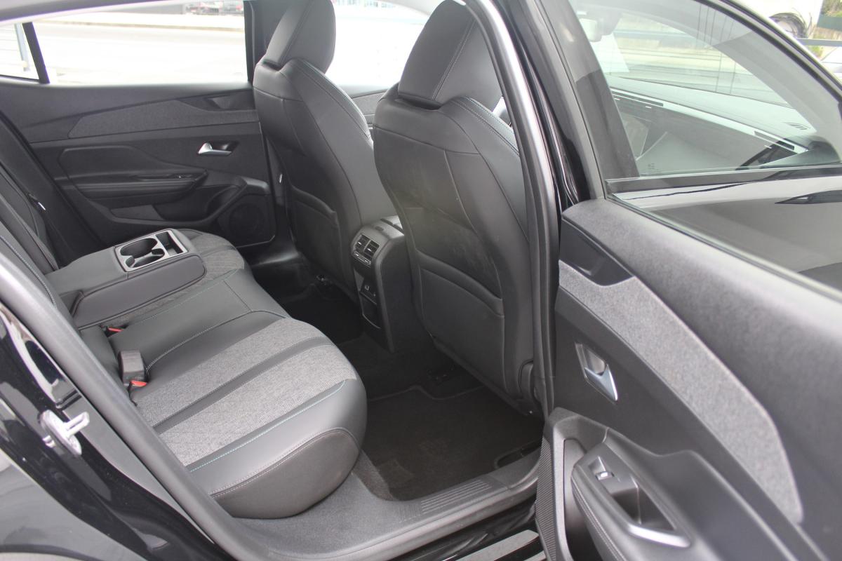 peugeot-408-2025-gasolina-1199cc