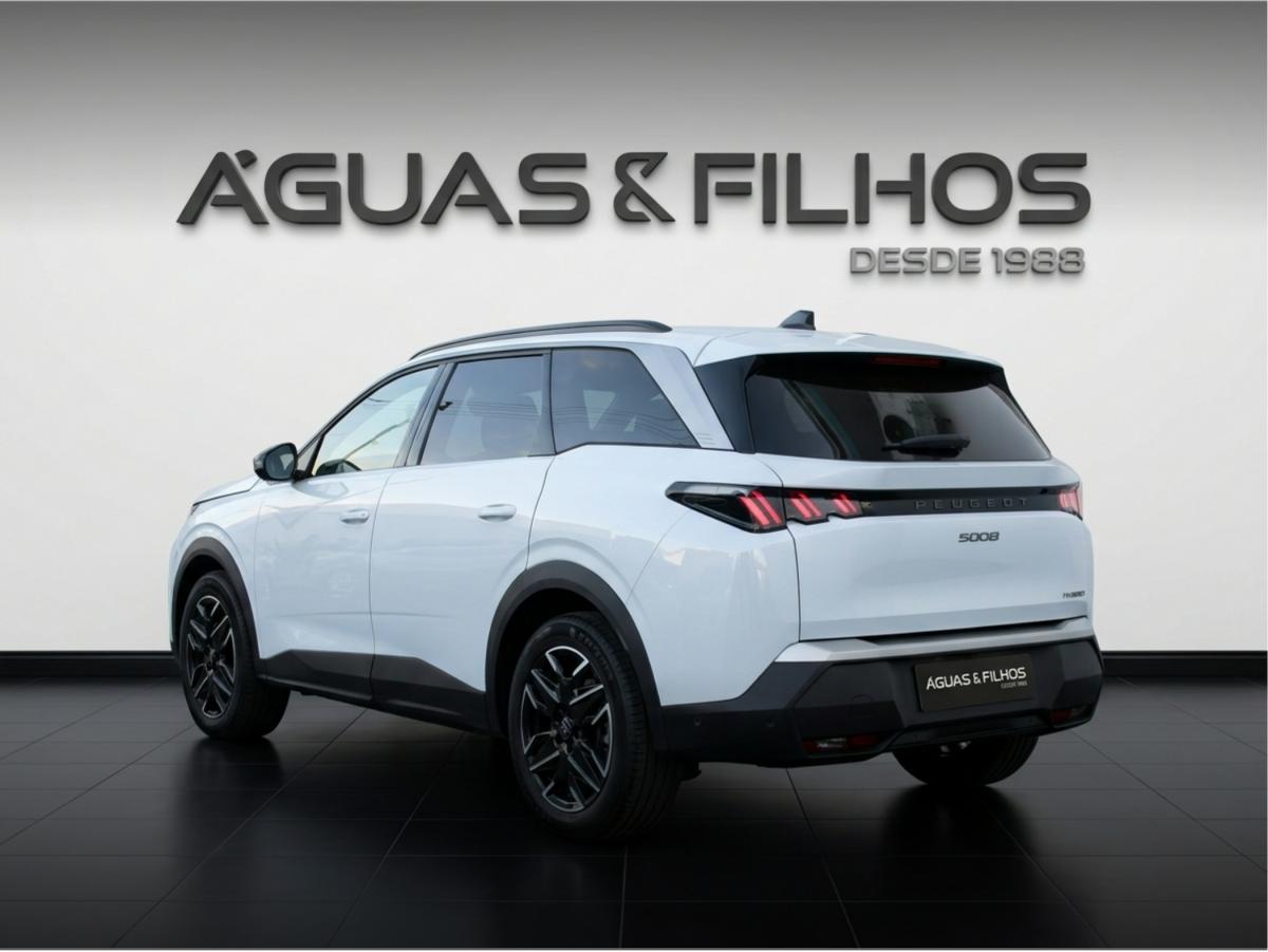 peugeot-5008-2025-gasolina-1199cc