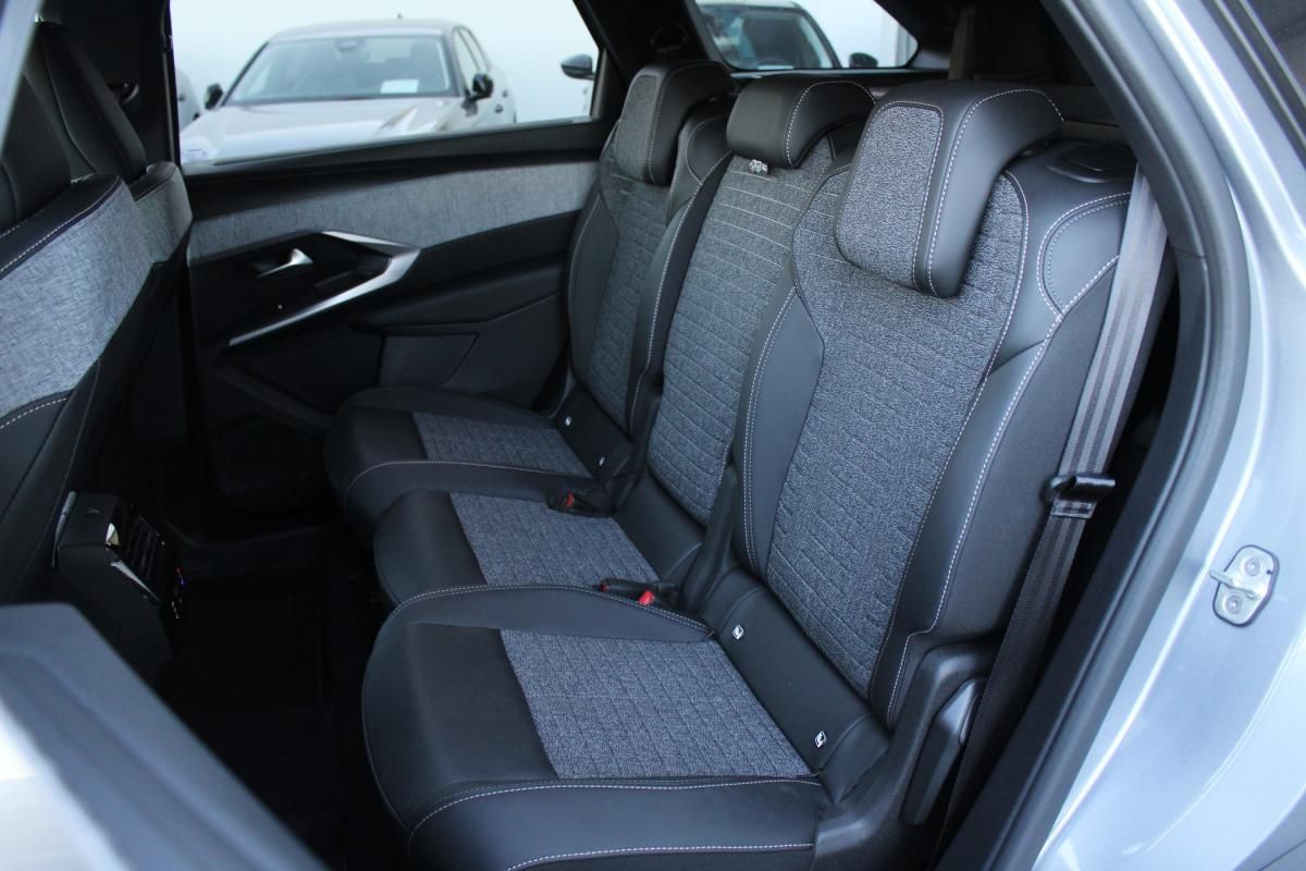 peugeot-5008-2025-gasolina-1199cc