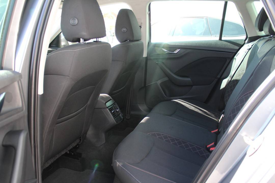 skoda-kamiq-2025-gasolina-999cc