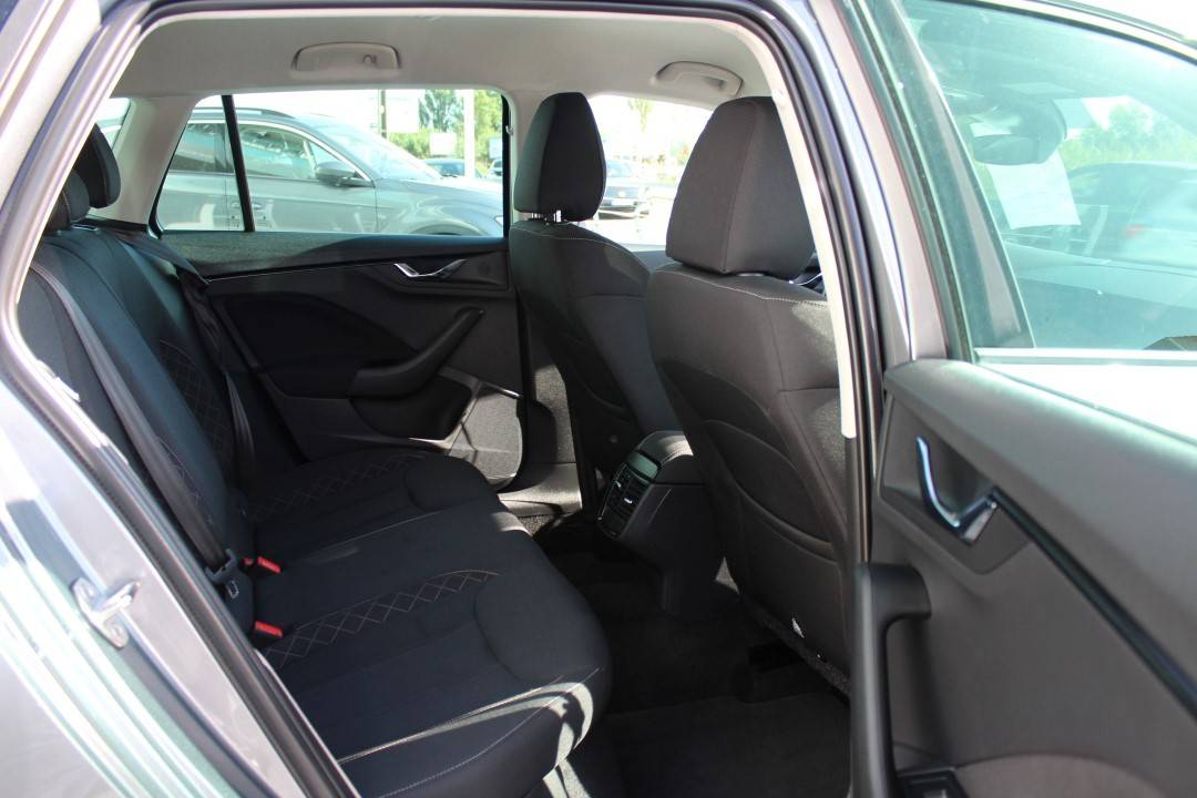 skoda-kamiq-2025-gasolina-999cc