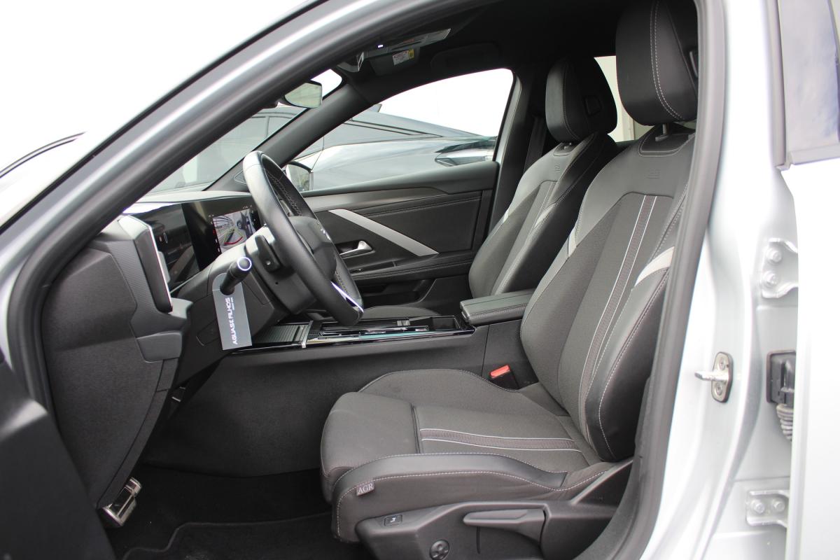 opel-astra-sport-tourer-2024-diesel-1499cc