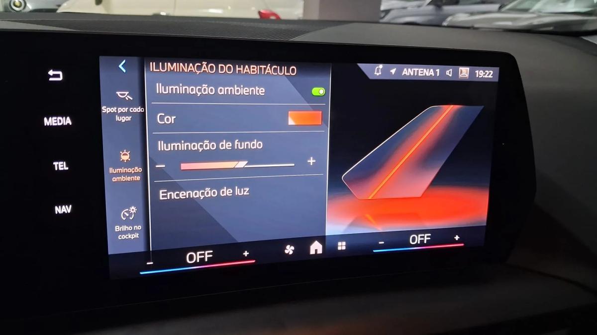 bmw-serie-1-2025-gasolina-1499cc