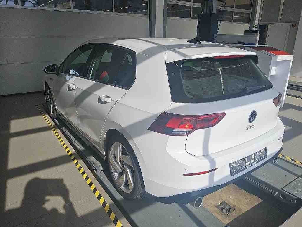 volkswagen-golf-2024-gasolina-1984cc