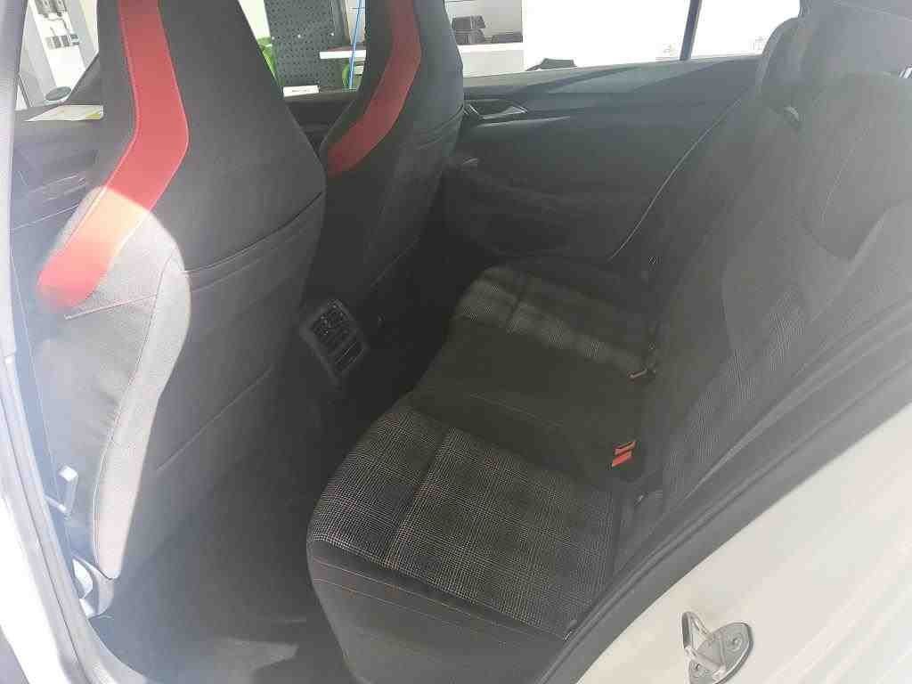 volkswagen-golf-2024-gasolina-1984cc