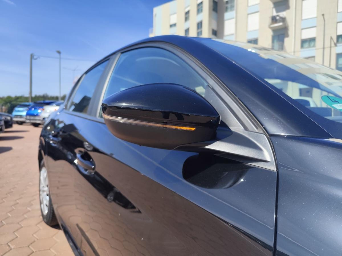 peugeot-208-2023-gasolina-1199cc
