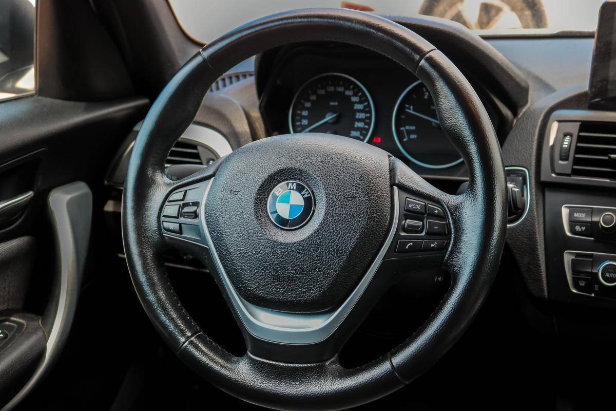bmw-serie-1-2012-diesel-1995cc