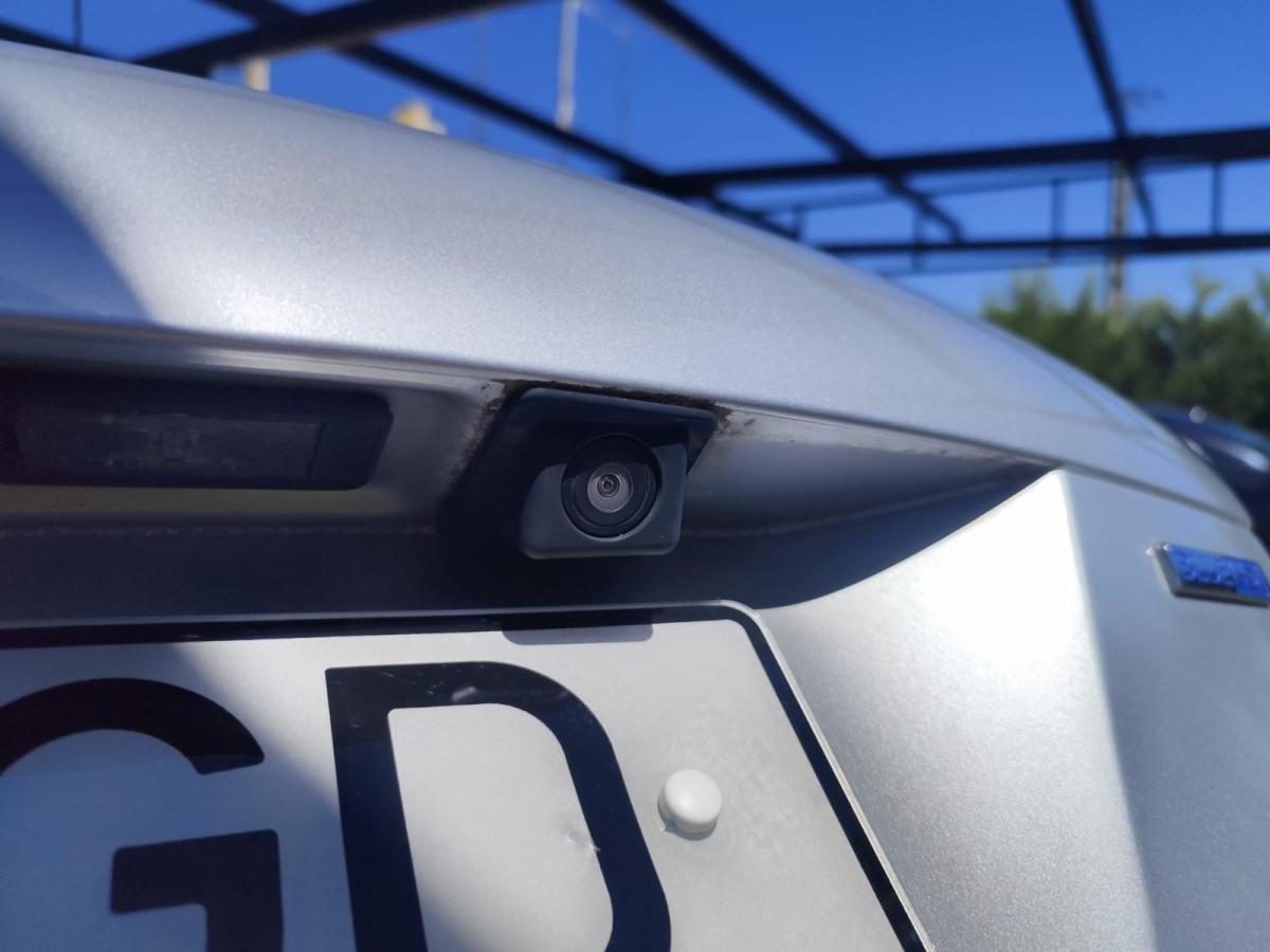 peugeot-208-2016-diesel-1560cc