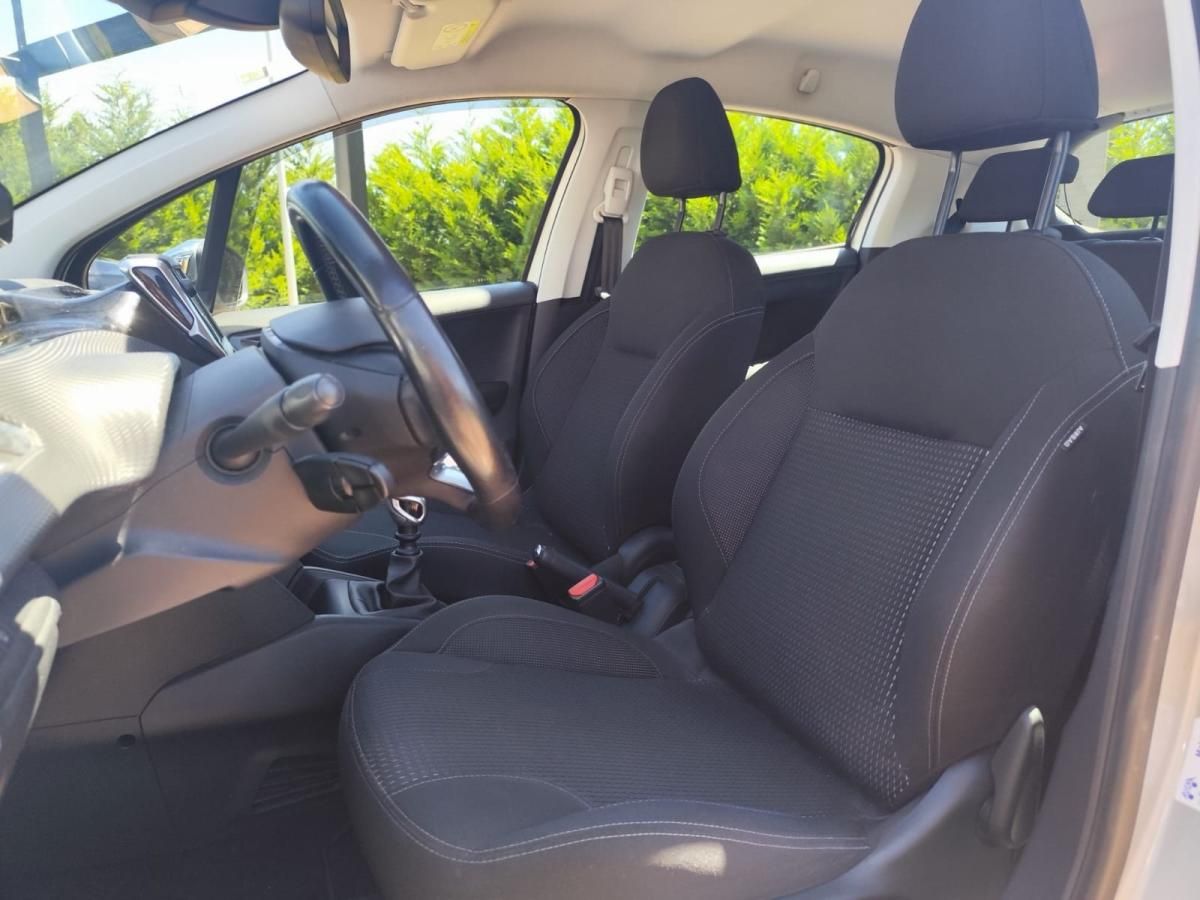 peugeot-208-2016-diesel-1560cc