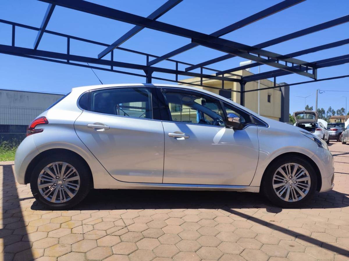 peugeot-208-2016-diesel-1560cc