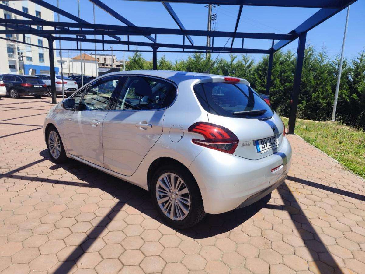 peugeot-208-2016-diesel-1560cc