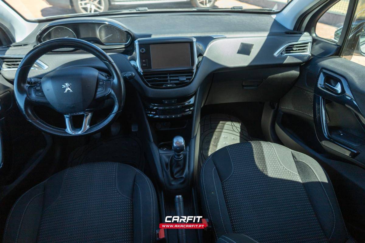 peugeot-208-2016-diesel-1560cc