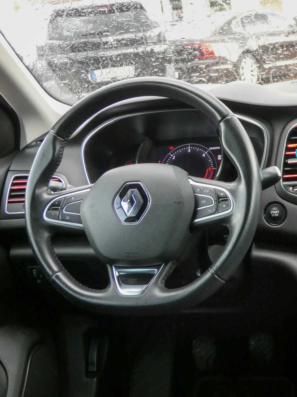 renault-megane-sport-tourer-2018-diesel-1461cc