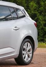 renault-megane-sport-tourer-2018-diesel-1461cc