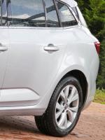 renault-megane-sport-tourer-2018-diesel-1461cc