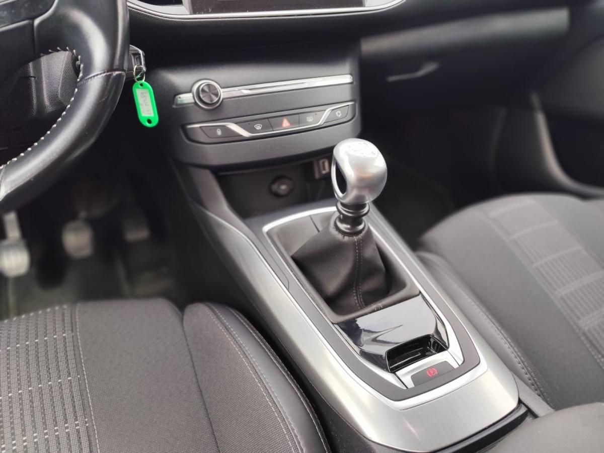 peugeot-308-sw-2017-diesel-1560cc