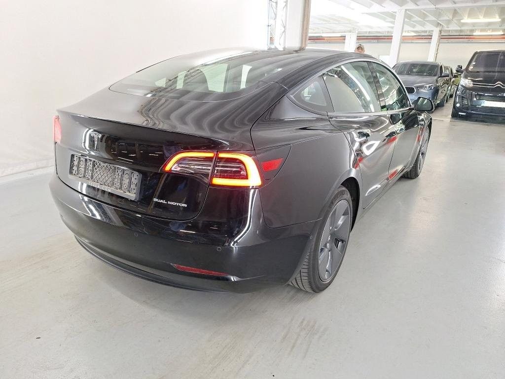tesla-model-3-2021-eletrico-0cc