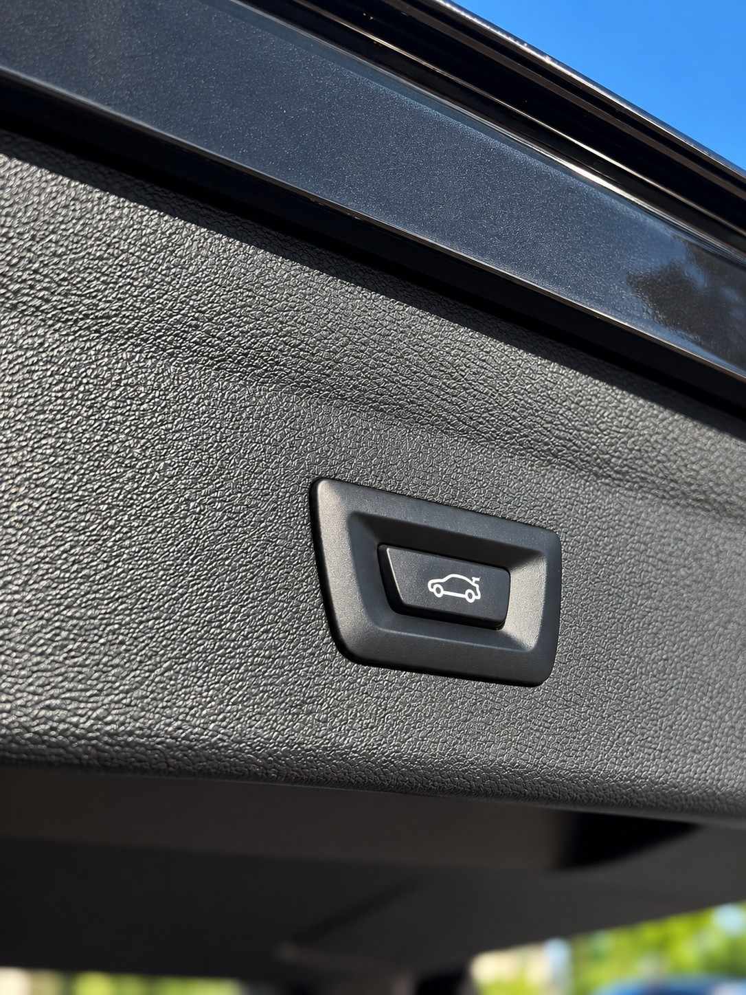 bmw-x1-2018-diesel-1496cc