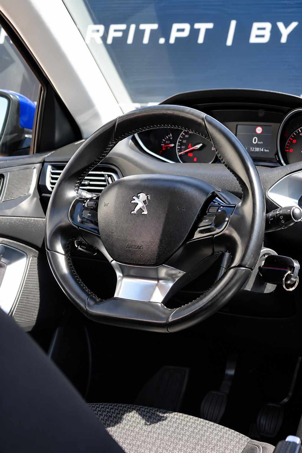 peugeot-308-2018-diesel-1499cc
