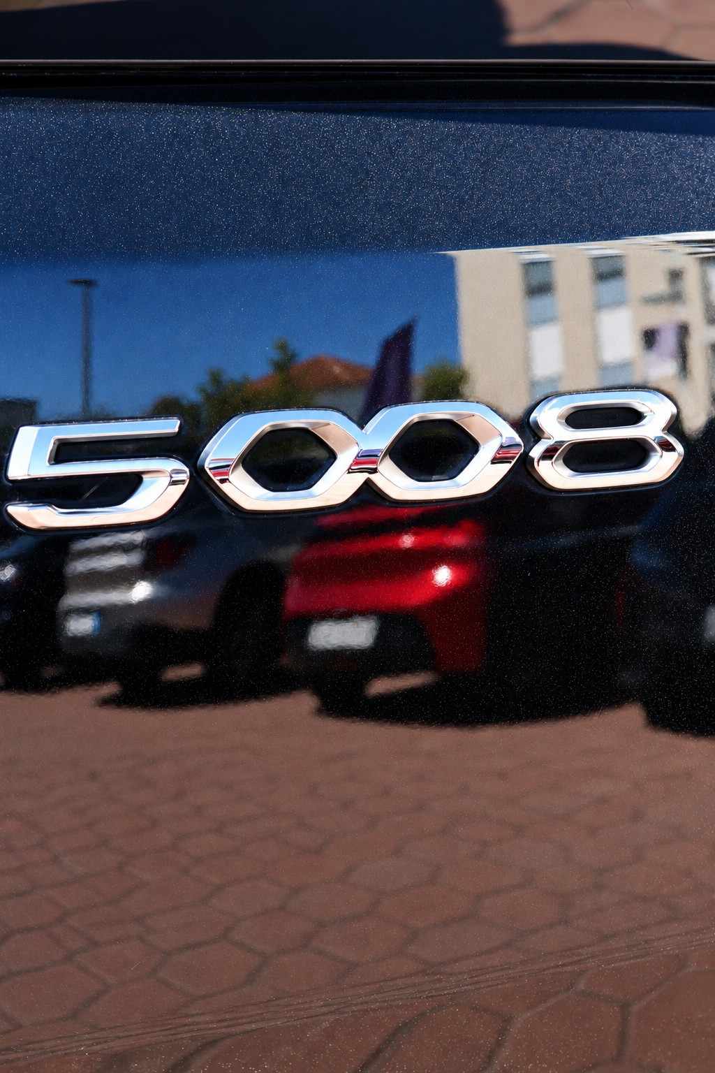 peugeot-5008-2023-diesel-1499cc