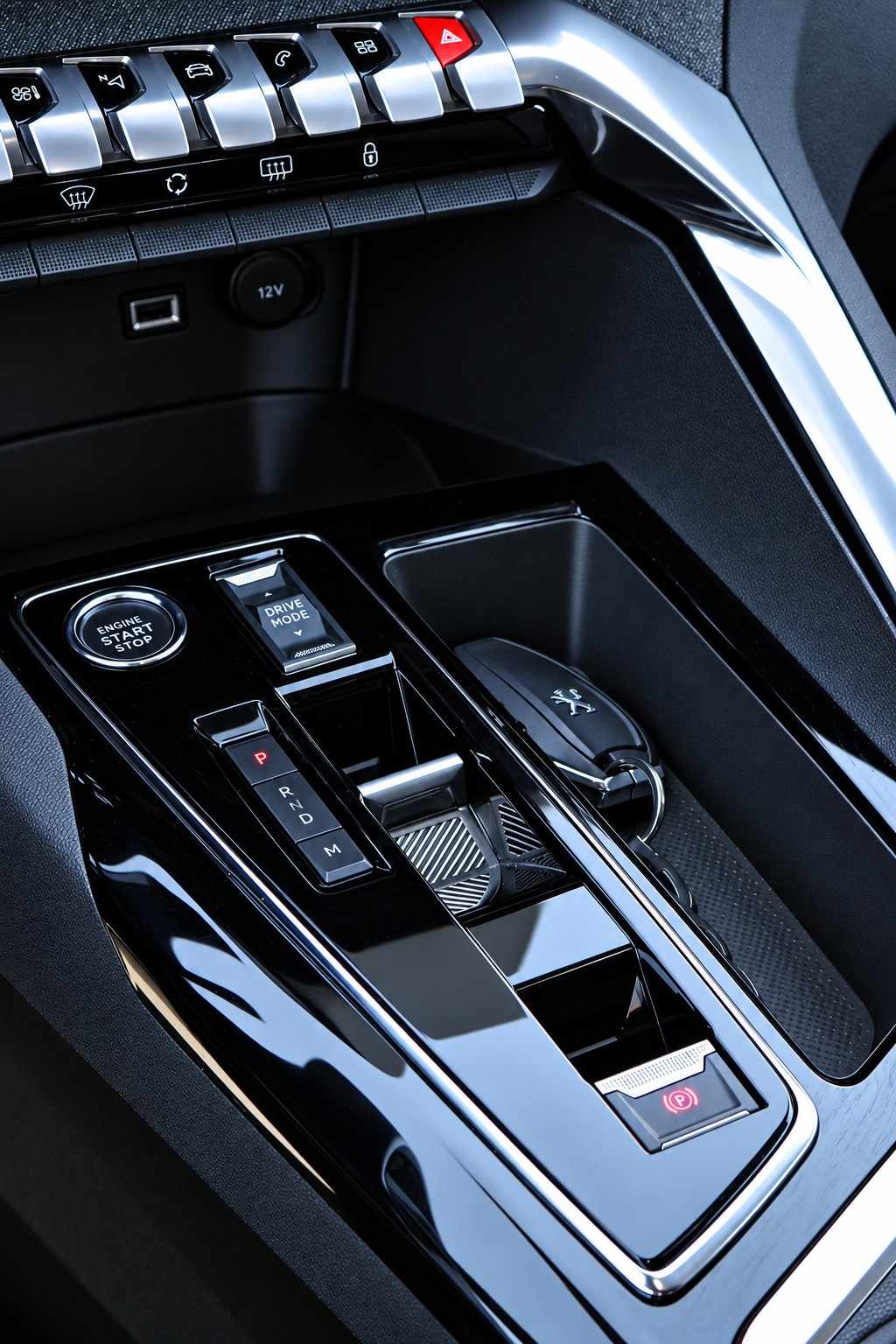 peugeot-5008-2023-diesel-1499cc